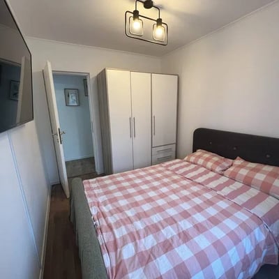 Аренда комфортной 3-комнатной квартиры с отдельной кухней, 55 м², район Инел 2, Констанца, Румыния